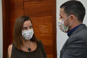 Presentación del proyecto 'Telde en Navidad' con presencia de Papá Noel y su esposa/TA.